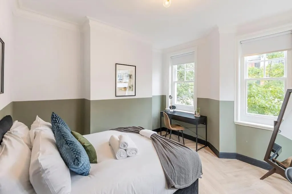 Trendy Mare Street 3 Bed Next Hackney Central London Apartment