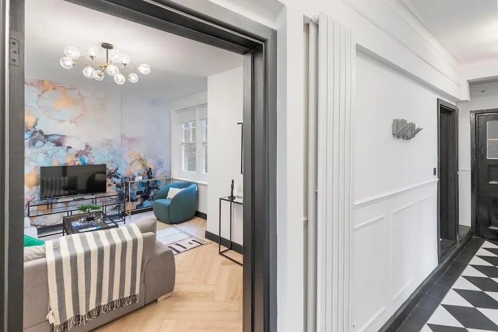 Trendy Mare Street 3 Bed Next Hackney Central London Apartment