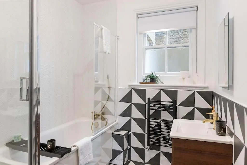 Trendy Mare Street 3 Bed Next Hackney Central London 0*,